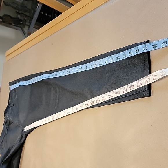 Ag Adriano Goldschmied Size 27R "The Farrah" Coated Jean in Gray, Excellent Cond - Picture 11 of 12